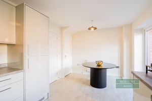 Photo 25- click for photo gallery